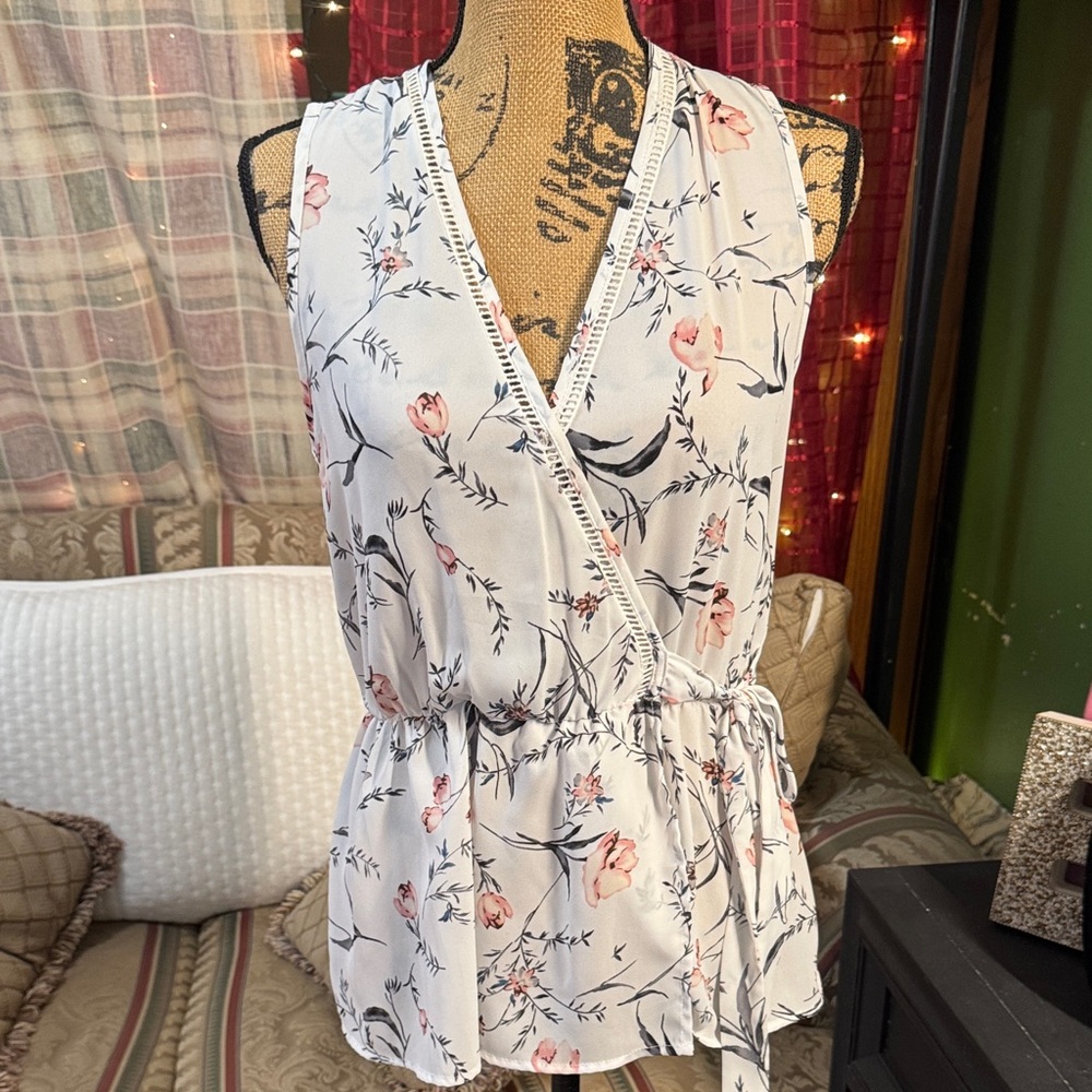 Sienna Sky Cream Floral Sleeveless Blouse
